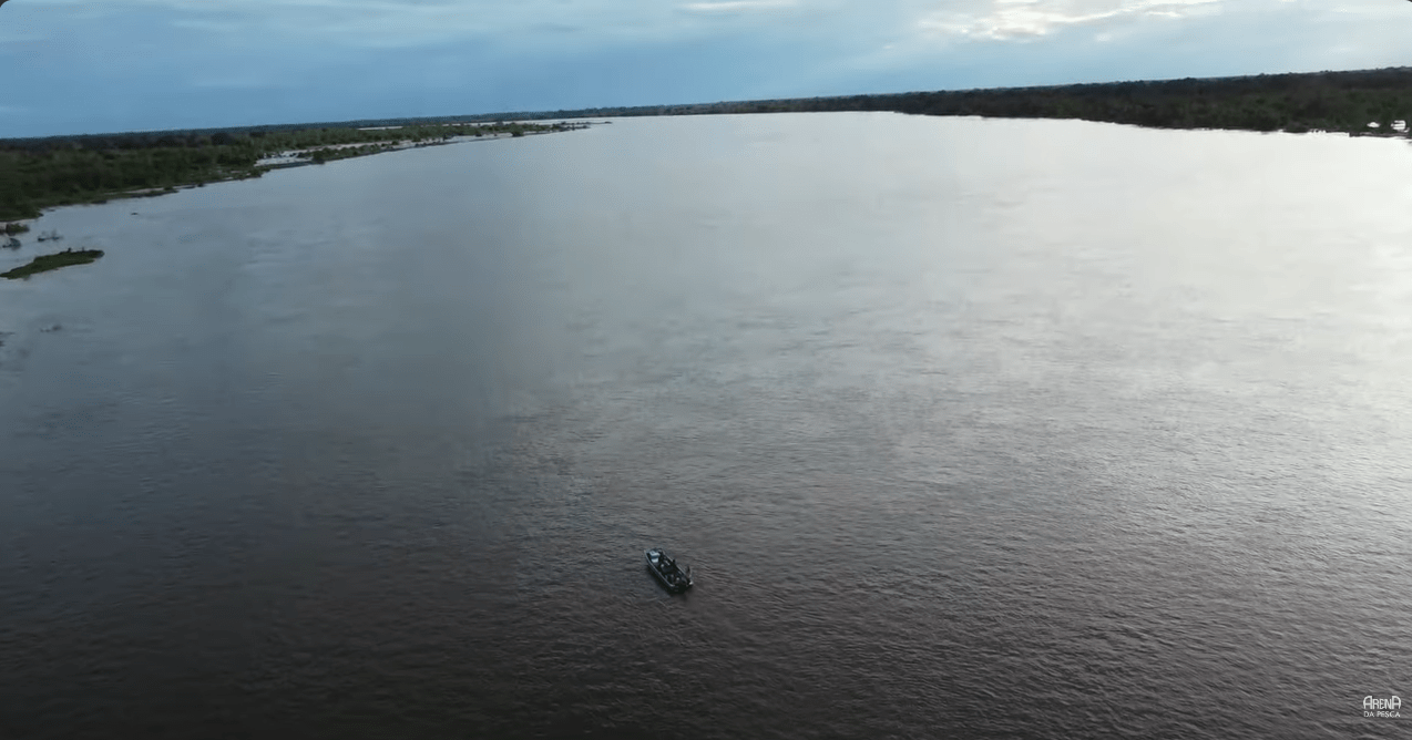 pesca no araguaia - pessoas fazendo pesca no rio